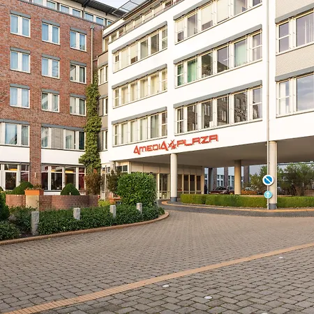 Hotel Plaza Schwerin; Sure Collection By Western 4*
