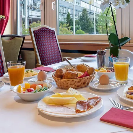 Plaza Schwerin; Sure Collection By Western Hotel Schwerin (Mecklenburg-Vorpommern)