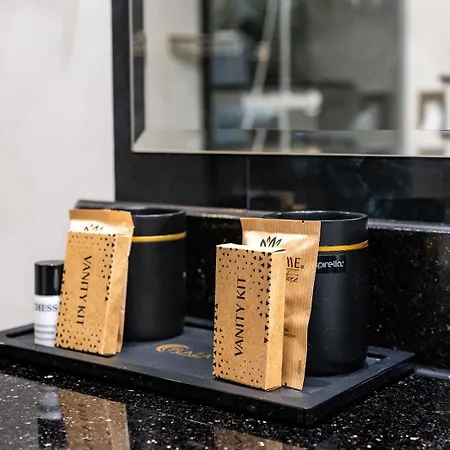 Plaza Premium Hotell 4*