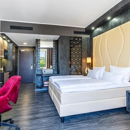 Plaza Premium Schwerin Sure Collection By Western 4*