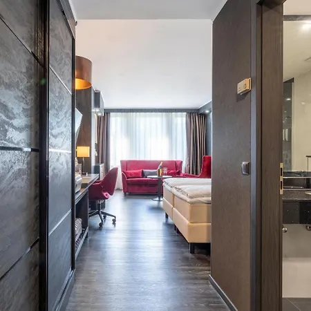 Hotel Plaza Schwerin; Sure Collection By Western 4*