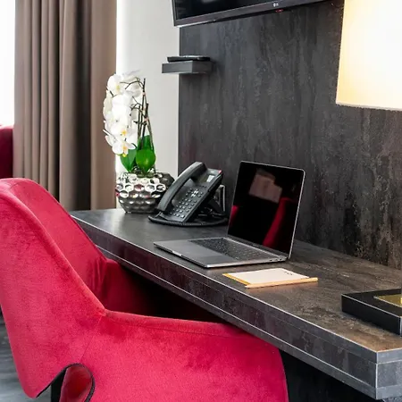 Hotel Plaza Premium Sure Collection By Western