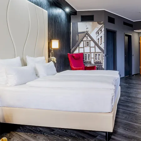 Plaza Premium Hotell 4*