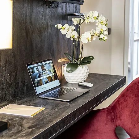 Hotel Plaza Schwerin; Sure Collection By Western